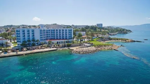 Le Bleu Hotel & Resort oteline ait görüntü